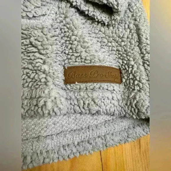 Women’s Bass  Pro Shop Loose Fleece Sherpa Gray 1/4 Zip Pockets Pullover Sweater - Picture 4 of 7